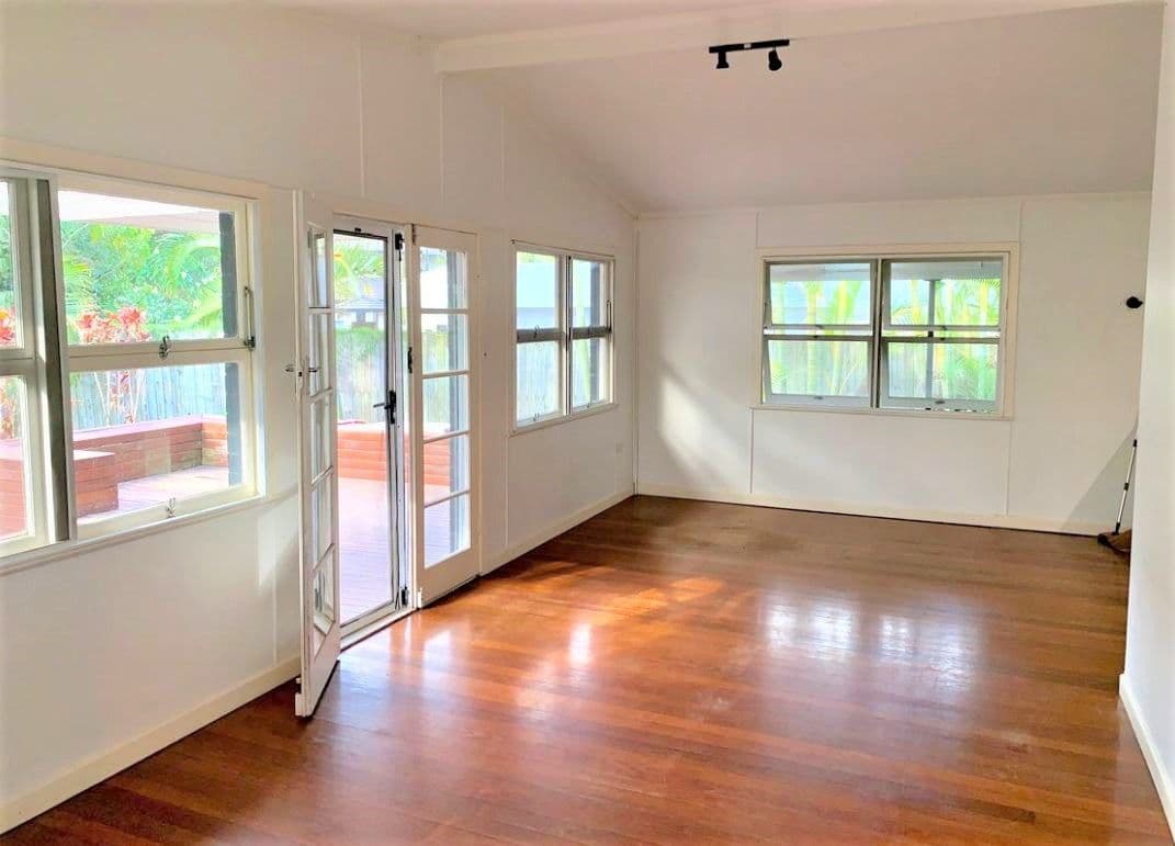 26 Allambi Avenue, Broadbeach Waters QLD 4218, Broadbeach Waters - Thumbnail 2