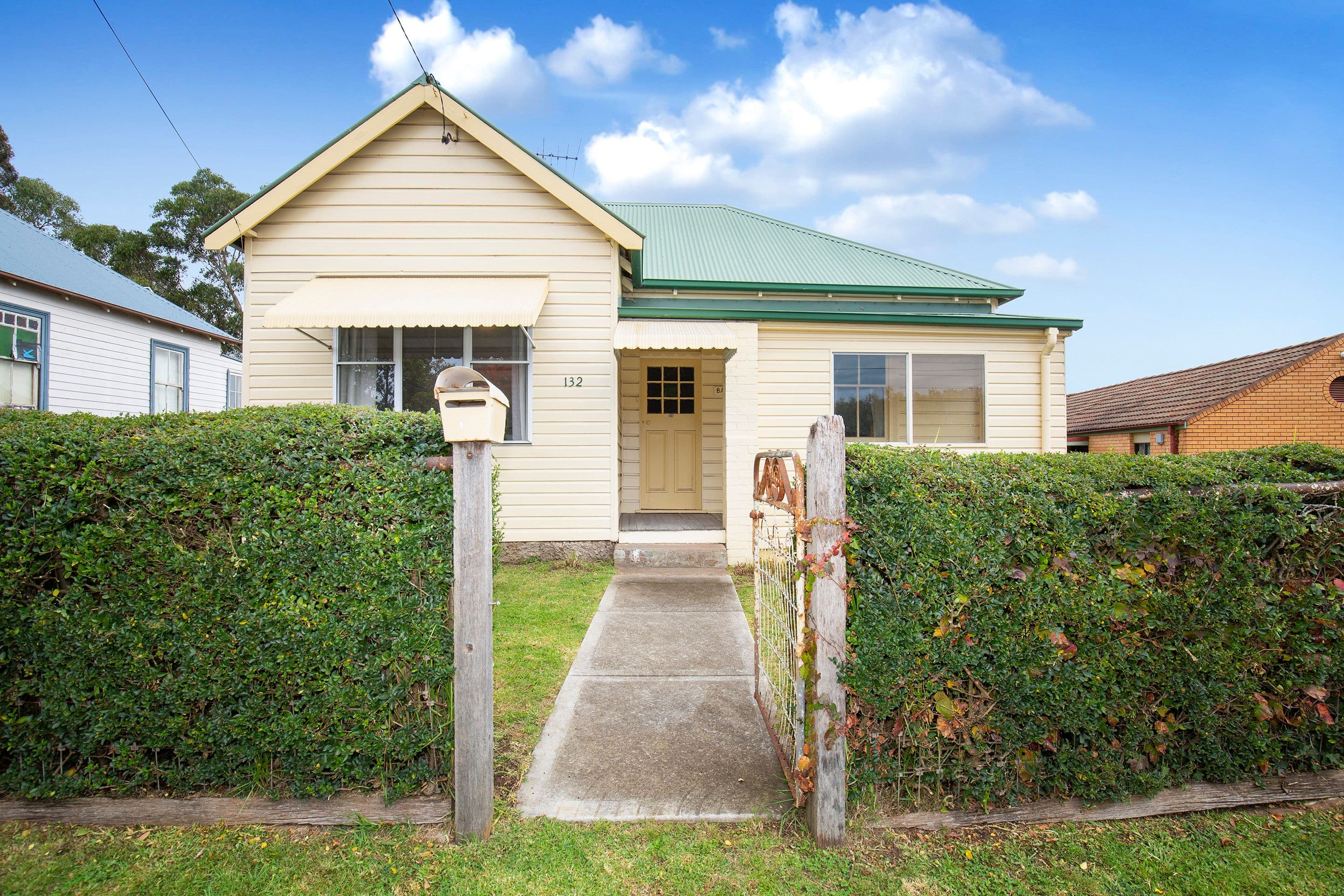 132 Markham Street, Armidale NSW 2350, Armidale - Image 1
