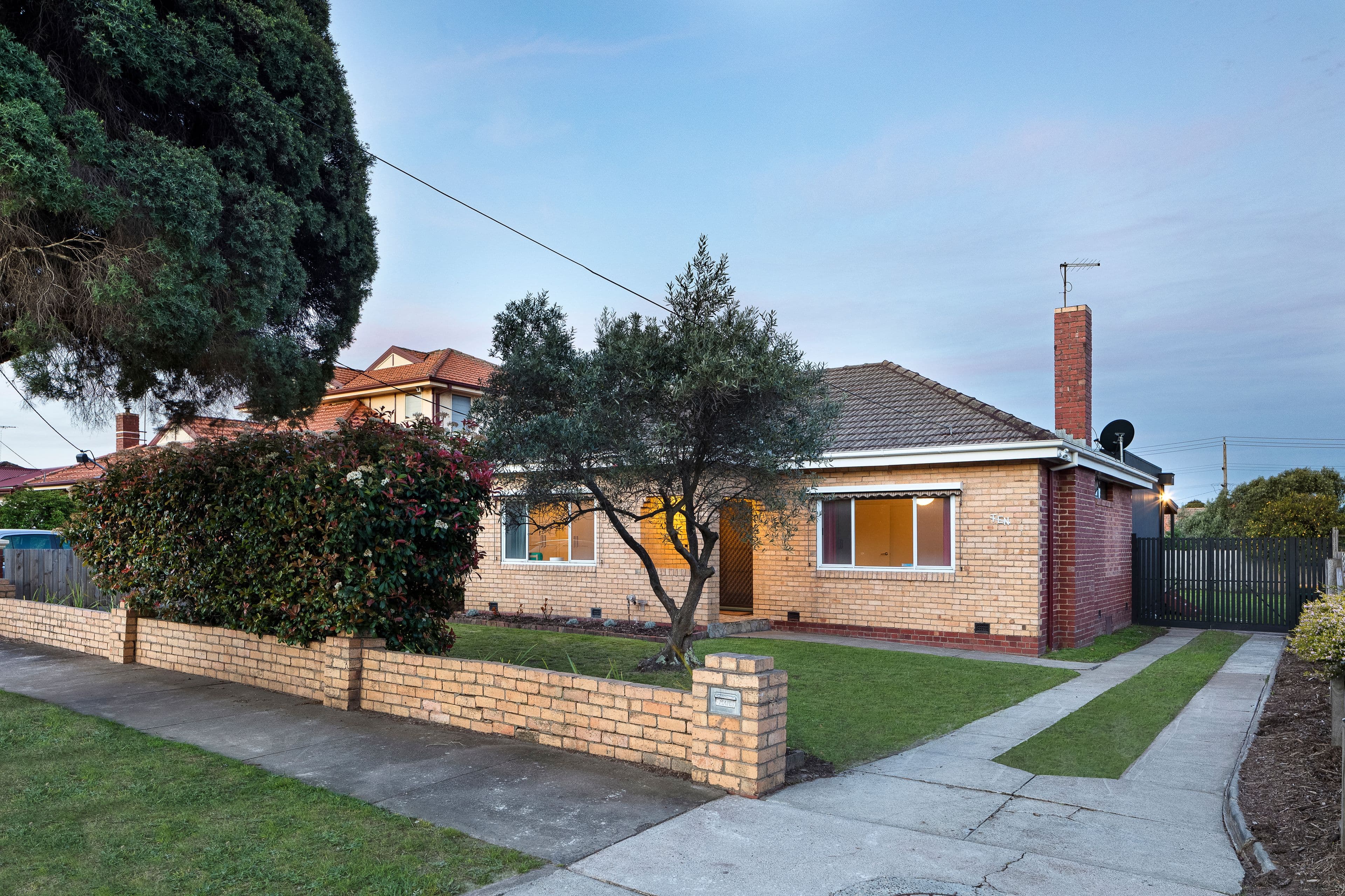10 Wimmera Avenue, Reservoir VIC 3073, Reservoir - Image 1