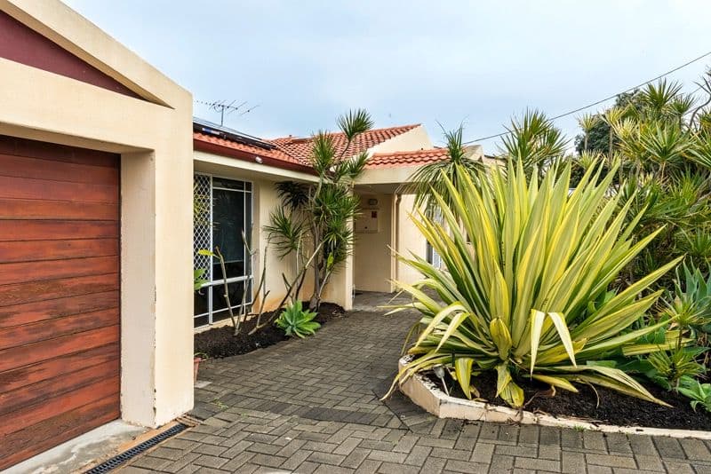 10 Gordon Road West, DIANELLA WA 6059, Dianella - Image 1