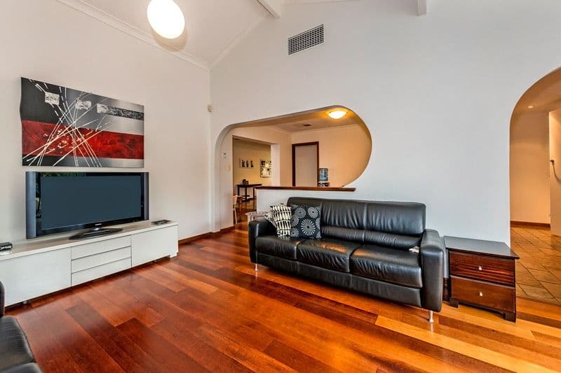 10 Gordon Road West, DIANELLA WA 6059, Dianella - Thumbnail 3