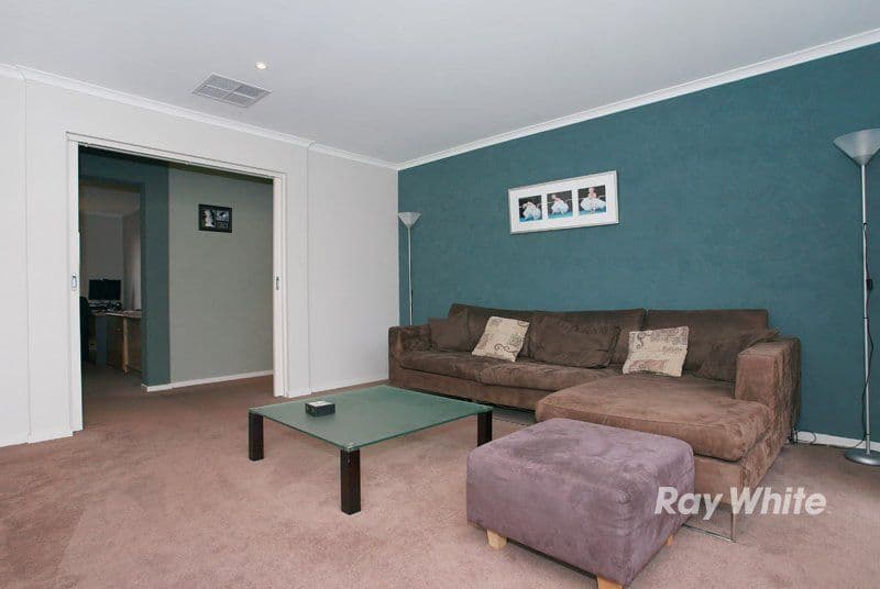 19 Hector Drive, CRANBOURNE VIC 3977, Cranbourne - Thumbnail 6