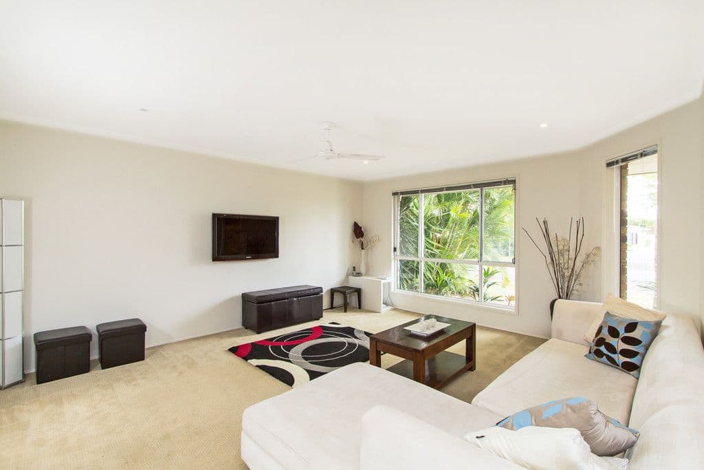 38 Roundelay Drive, VARSITY LAKES QLD 4227, Varsity Lakes - Thumbnail 2