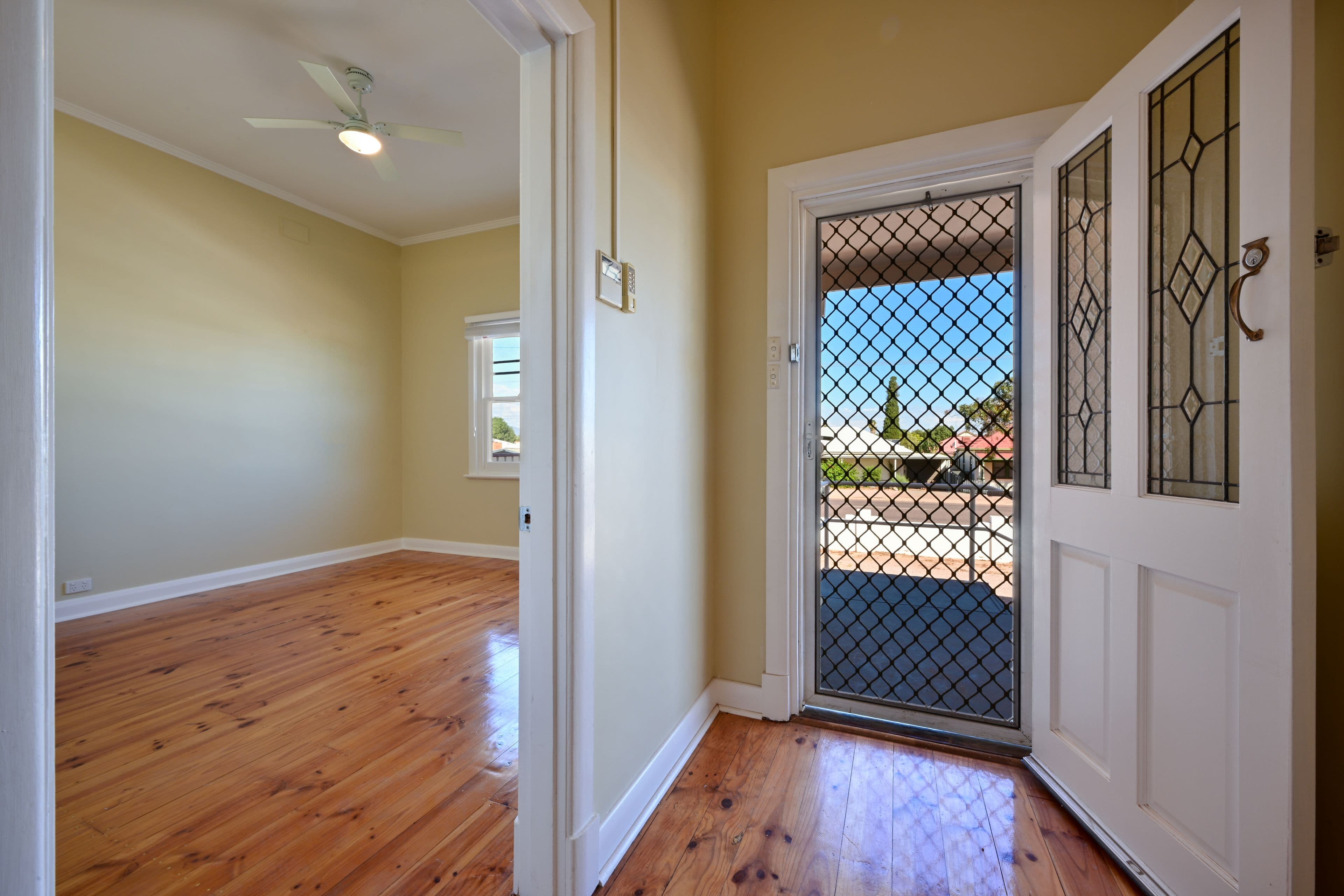 113 Flinders Terrace, Port Augusta SA 5700, Port Augusta - Thumbnail 2