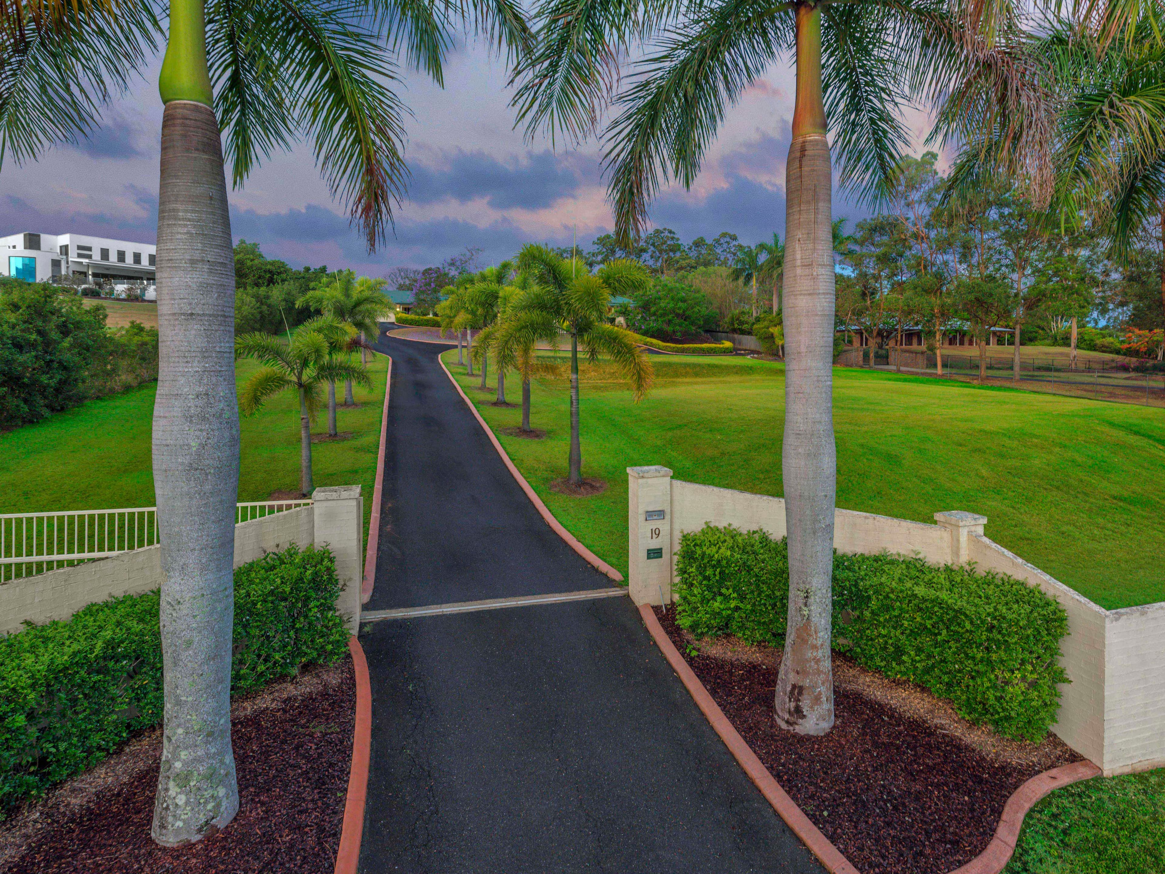 19 Dawneta Court, Warner QLD 4500, Warner - Thumbnail 3