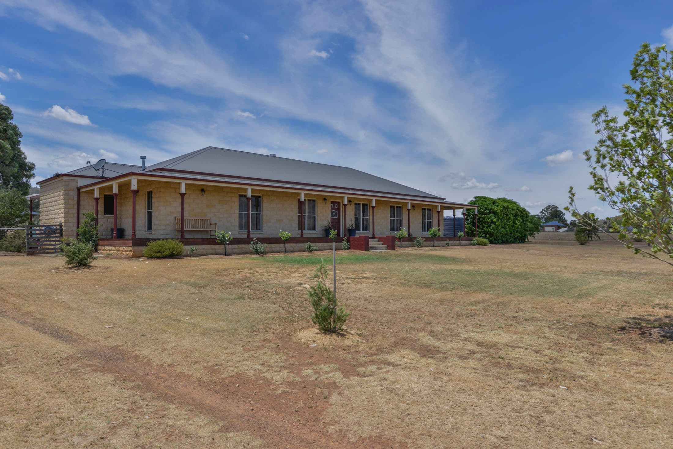 8 Heritage Close, Tamworth NSW 2340, Tamworth - Image 1