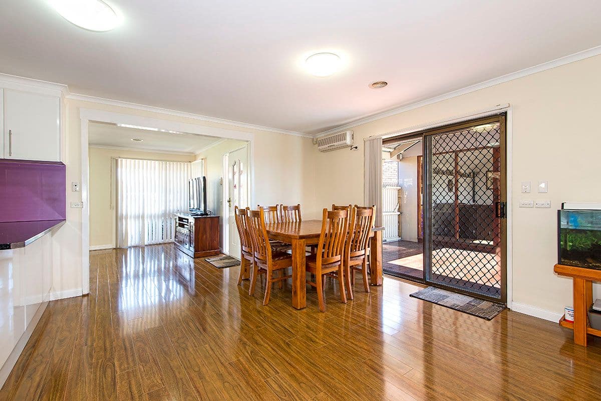 4 Denham Place, MILL PARK VIC 3082, Mill Park - Thumbnail 3