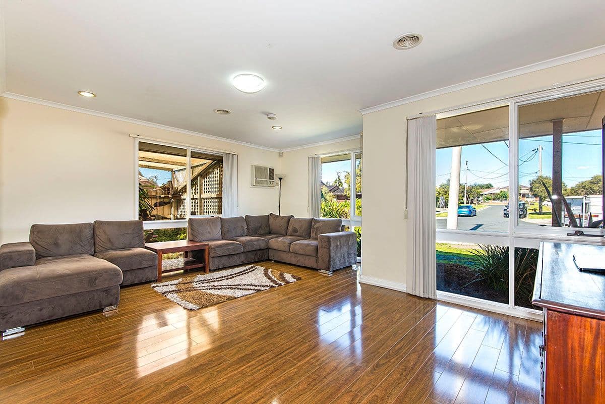 4 Denham Place, MILL PARK VIC 3082, Mill Park - Thumbnail 4