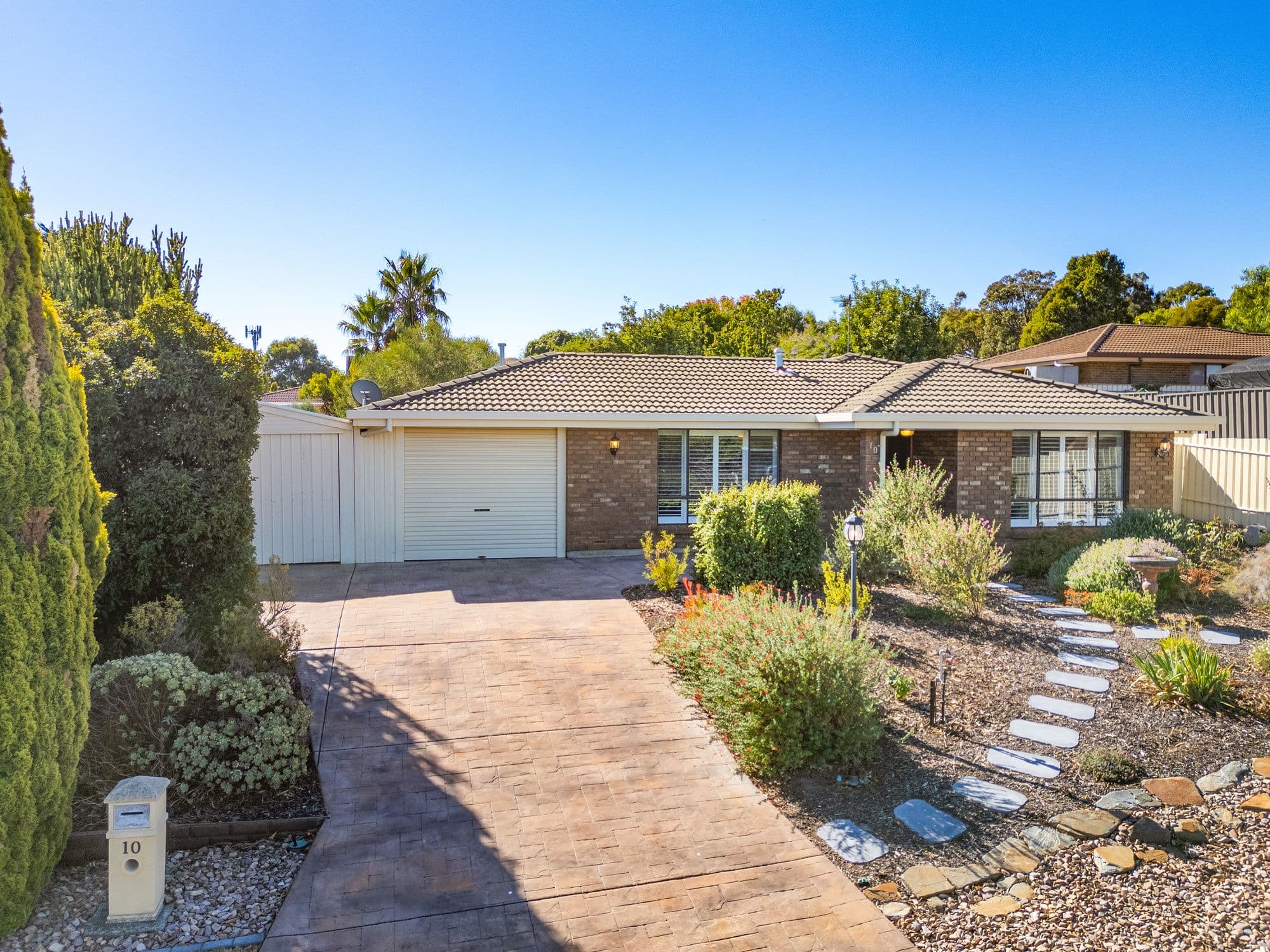 10 Queens Way, Woodcroft SA 5162, Woodcroft - Thumbnail 2