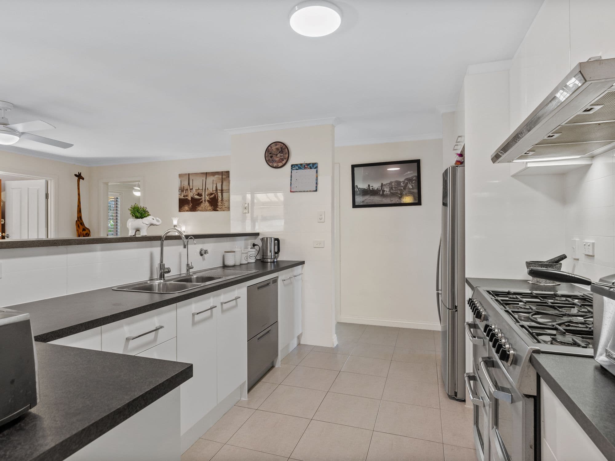10 Queens Way, Woodcroft SA 5162, Woodcroft - Thumbnail 8