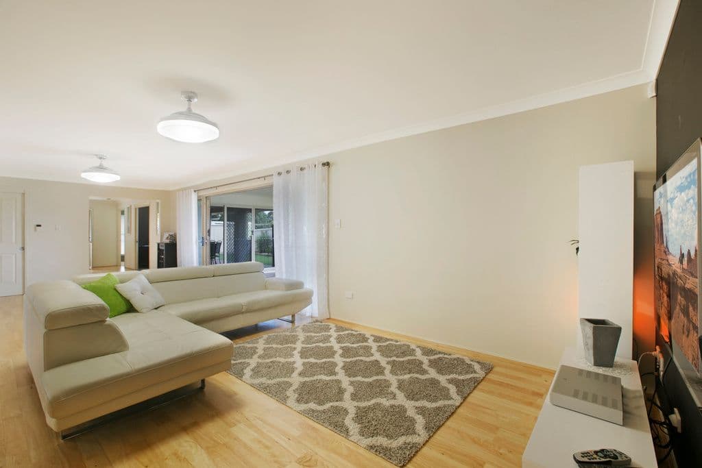 9 Mervyn Crescent, Redland Bay QLD 4165, Redland Bay - Thumbnail 6