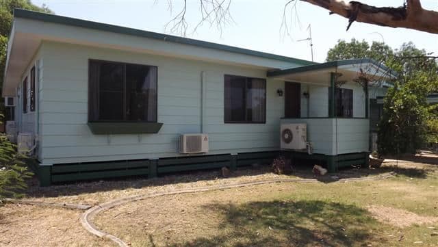 61 Raglan Street, ROMA QLD 4455, Roma - Thumbnail 2
