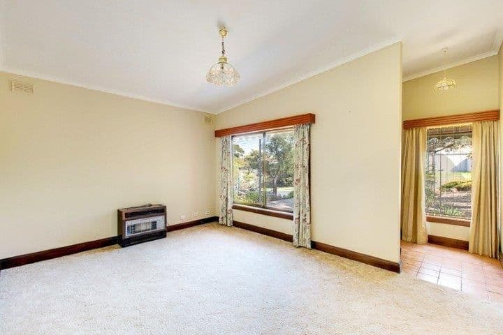 24 Kurandah Street, O'Sullivan Beach SA 5166, O'Sullivan Beach - Thumbnail 4