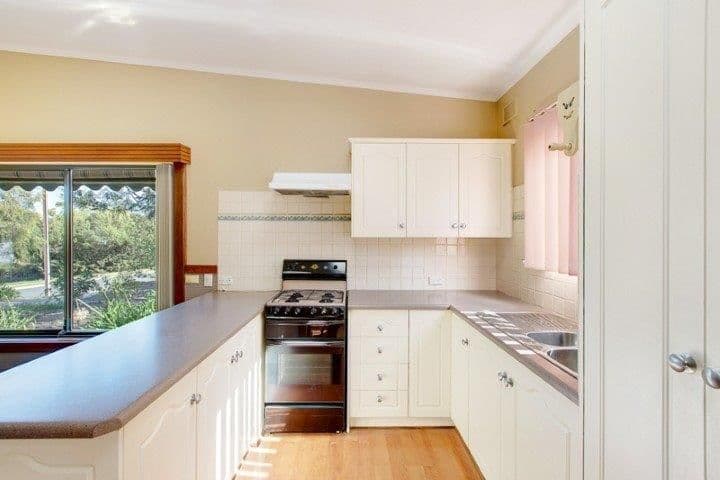 24 Kurandah Street, O'Sullivan Beach SA 5166, O'Sullivan Beach - Thumbnail 8