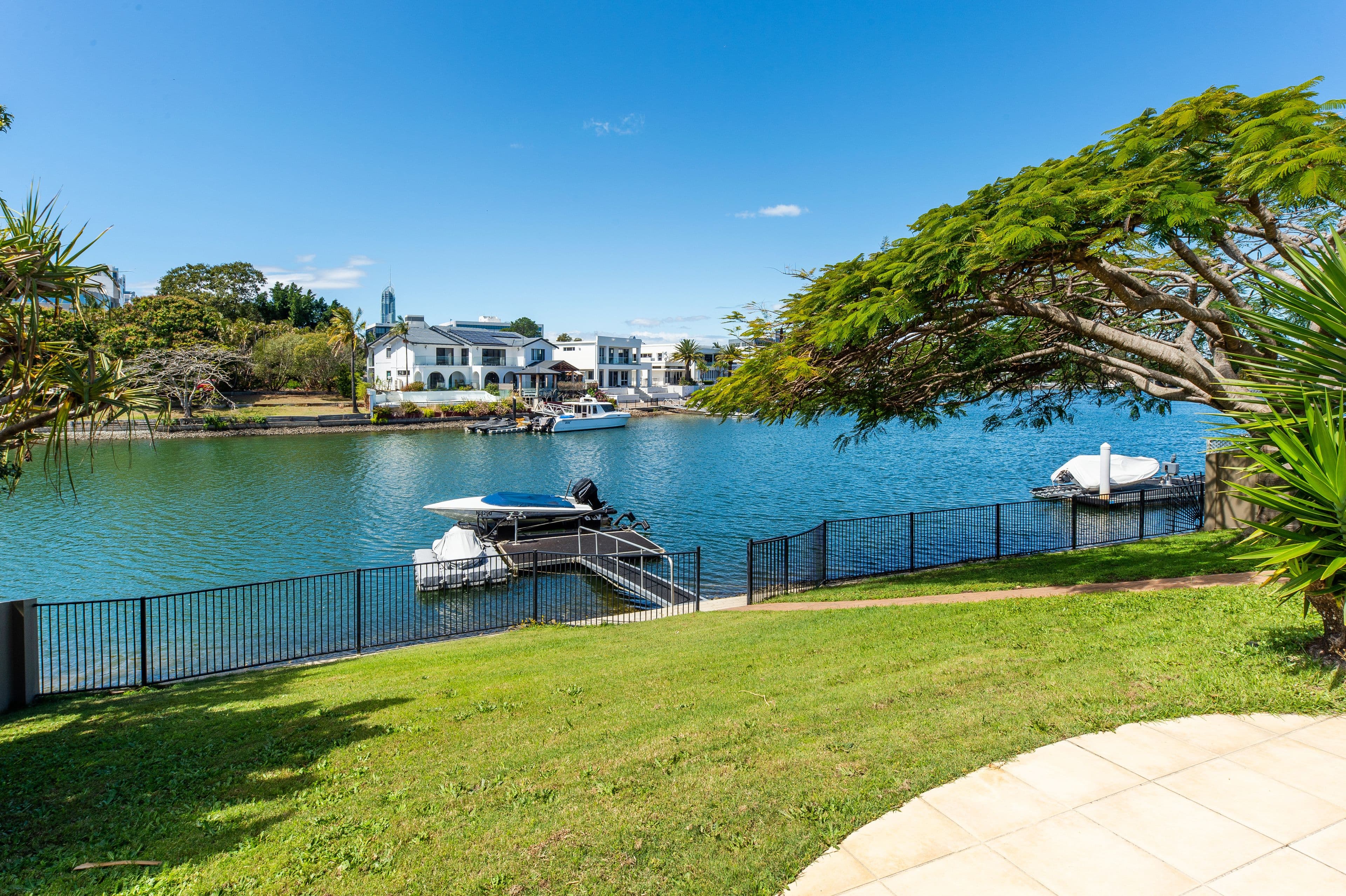 17 Eloura Circuit, Taylors Hill - Thumbnail 2