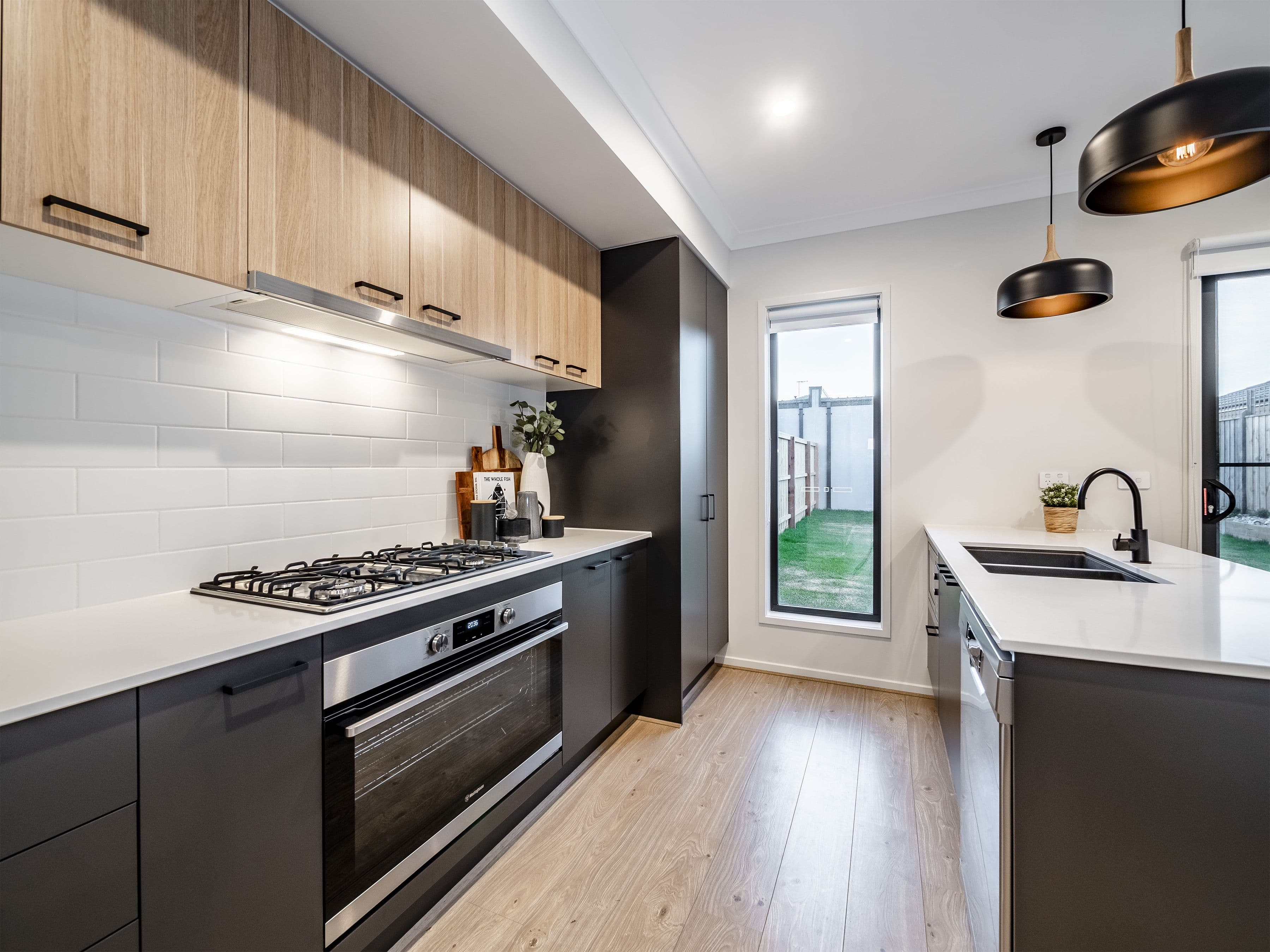 9C Thoroughbred Drive, Clyde North VIC 3978, Clyde North - Thumbnail 5