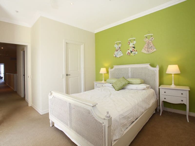 212 Marine Parade, LABRADOR QLD 4215, Labrador - Thumbnail 3