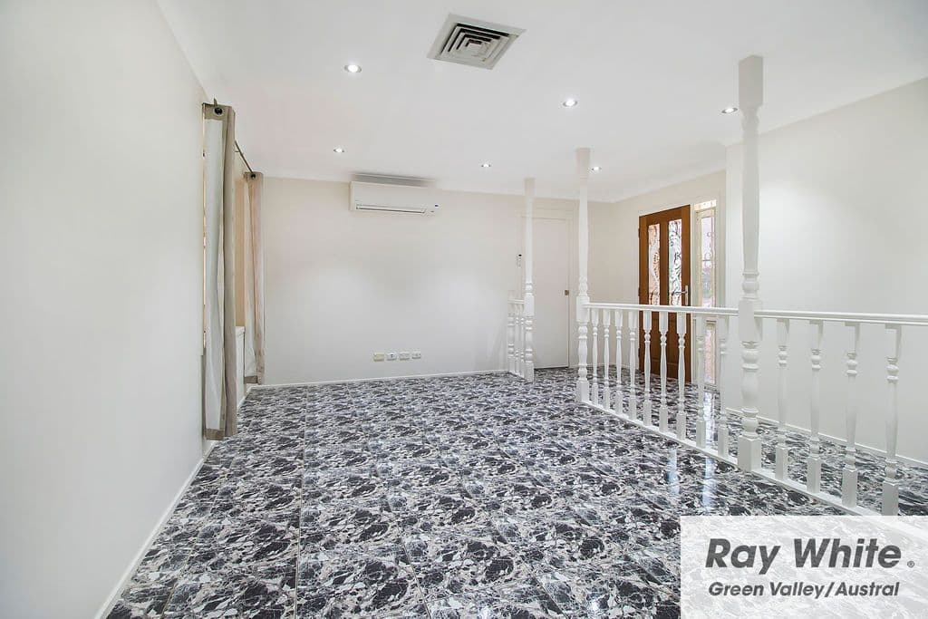 12 Corvus Road, Hinchinbrook - Thumbnail 3