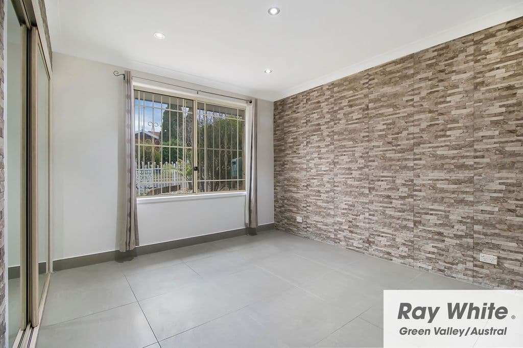 12 Corvus Road, Hinchinbrook - Thumbnail 6