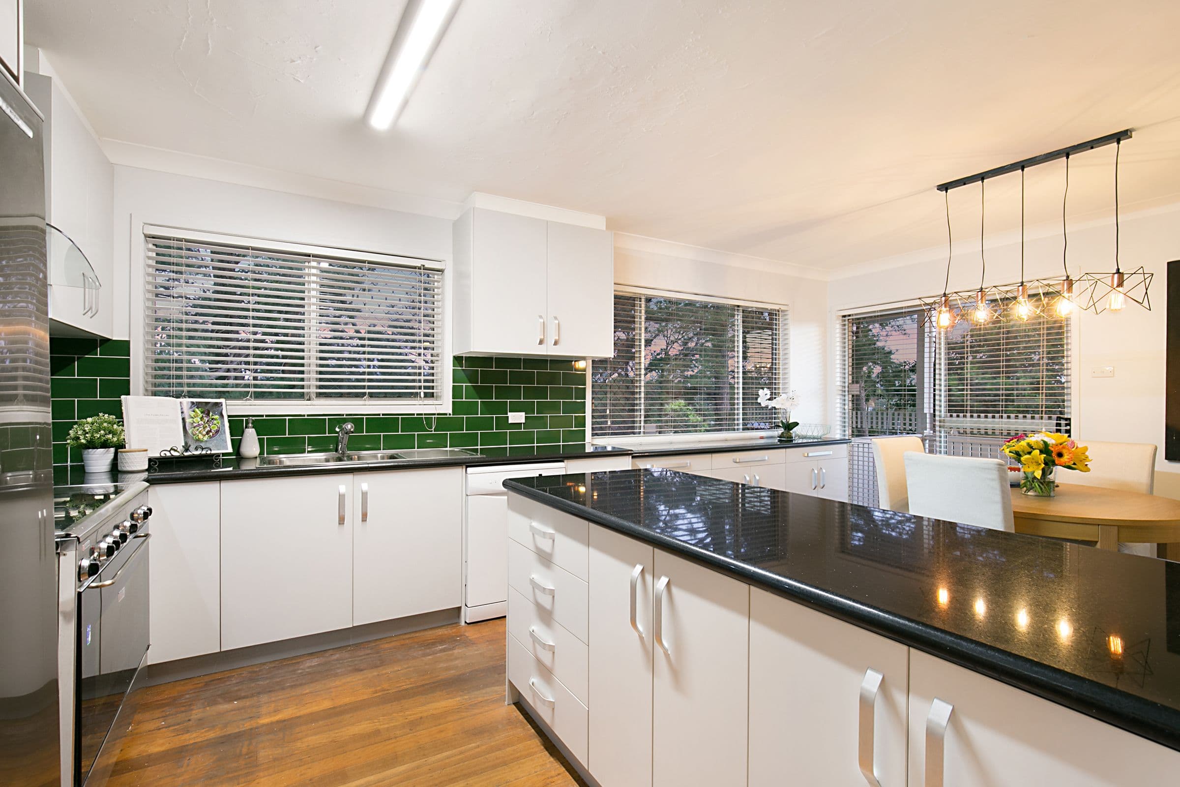 5 Azalea Avenue, Daisy Hill QLD 4127, Daisy Hill - Thumbnail 2