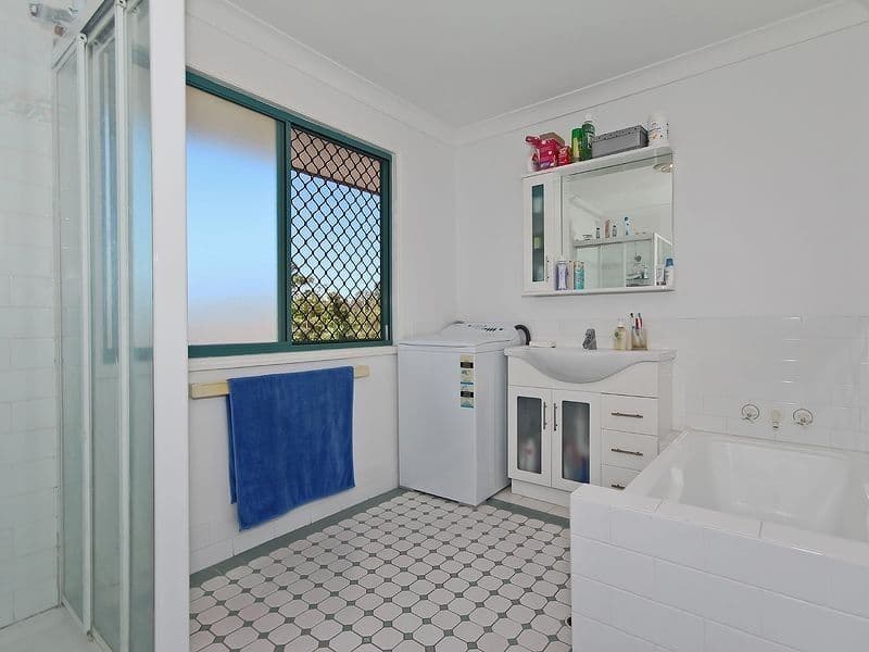 12 Sarath Street, MUDGEERABA QLD 4213, Mudgeeraba - Thumbnail 7