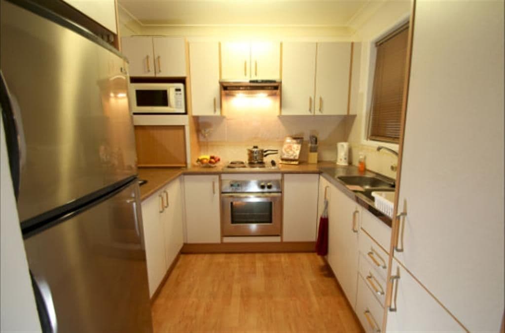 16 Gwingarra Street, WELLINGTON POINT QLD 4160, Wellington Point - Thumbnail 4