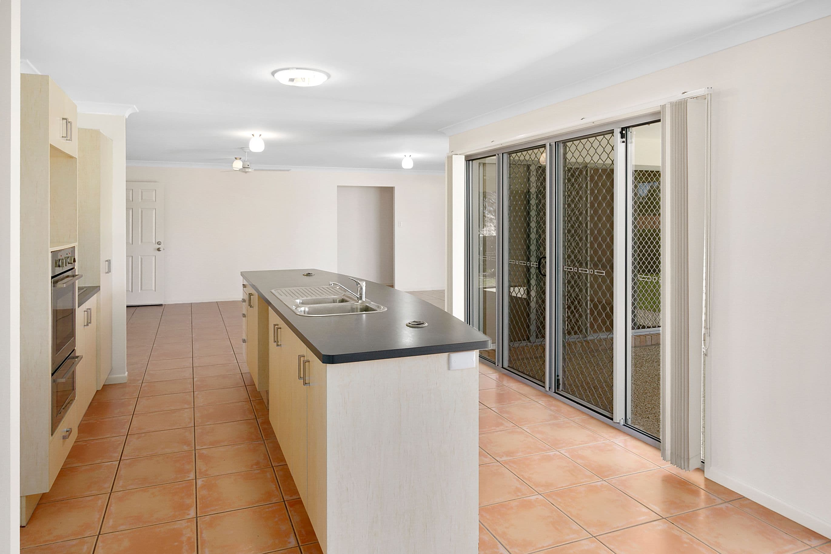 5 Harrison Grove, Deebing Heights QLD 4306, Deebing Heights - Thumbnail 3