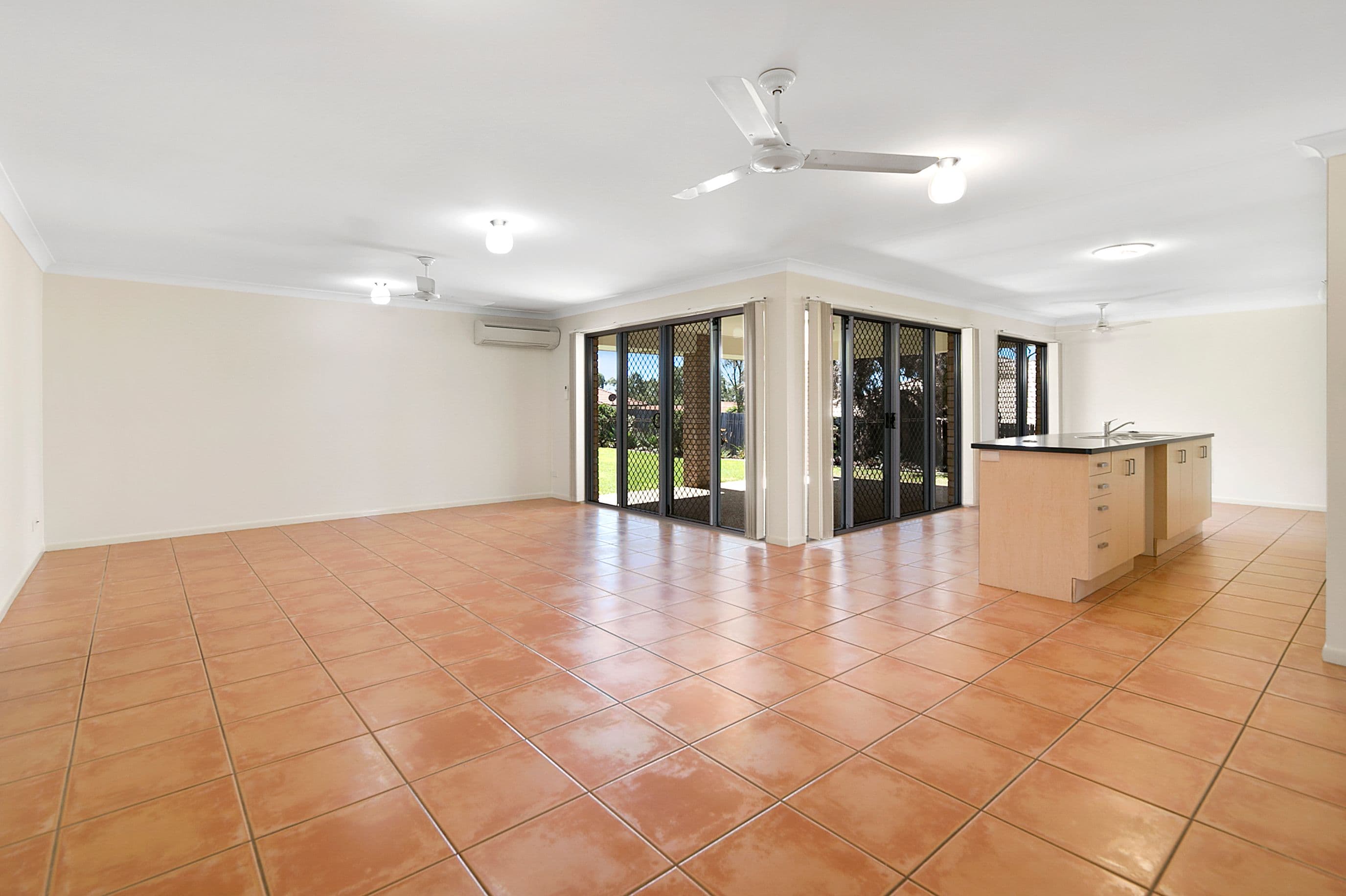 5 Harrison Grove, Deebing Heights QLD 4306, Deebing Heights - Thumbnail 4