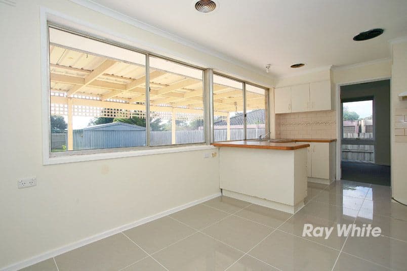 3 Fenfield Street, CRANBOURNE VIC 3977, Cranbourne - Thumbnail 8