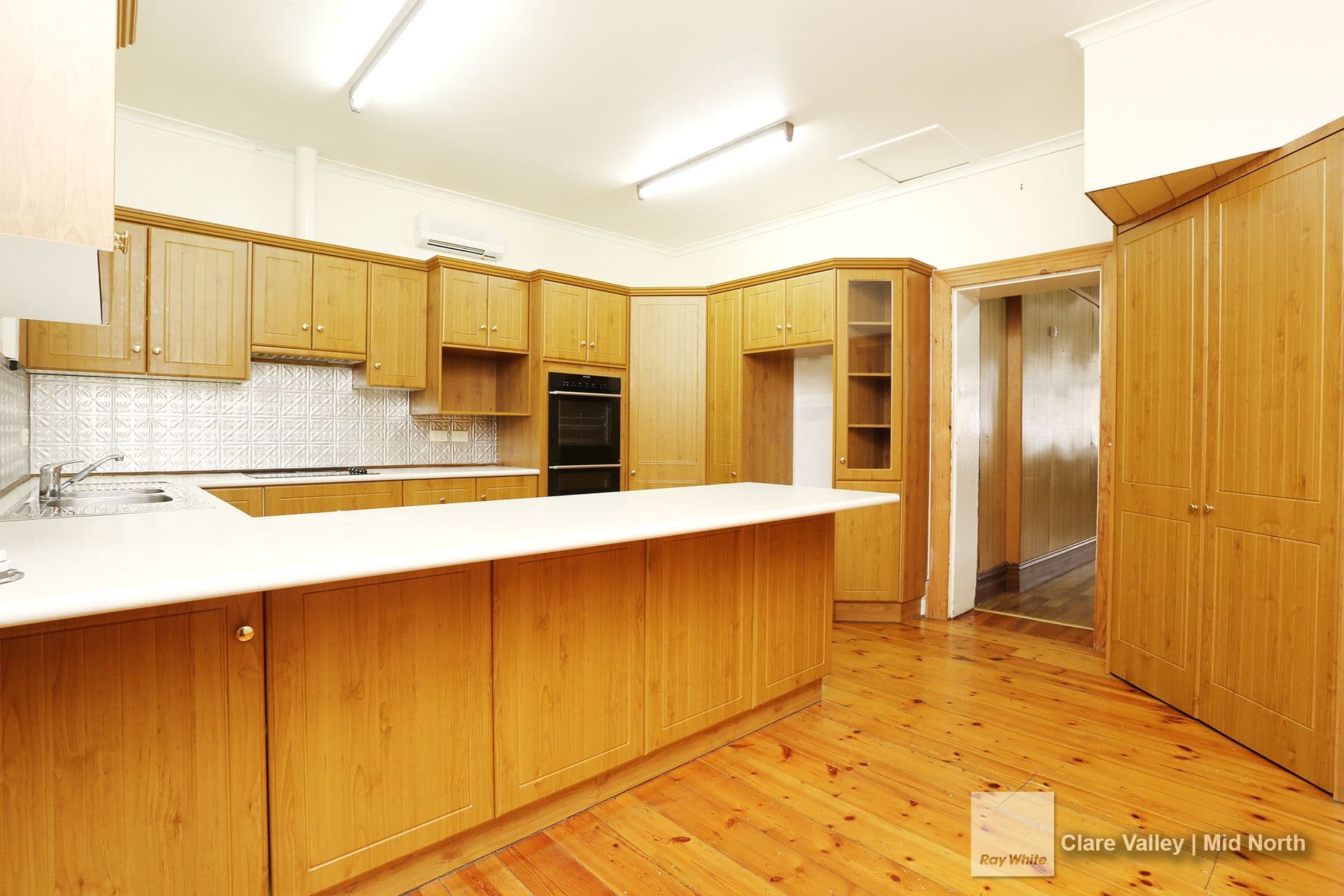 24 Howe Street, Balaklava SA 5461, Balaklava - Thumbnail 3