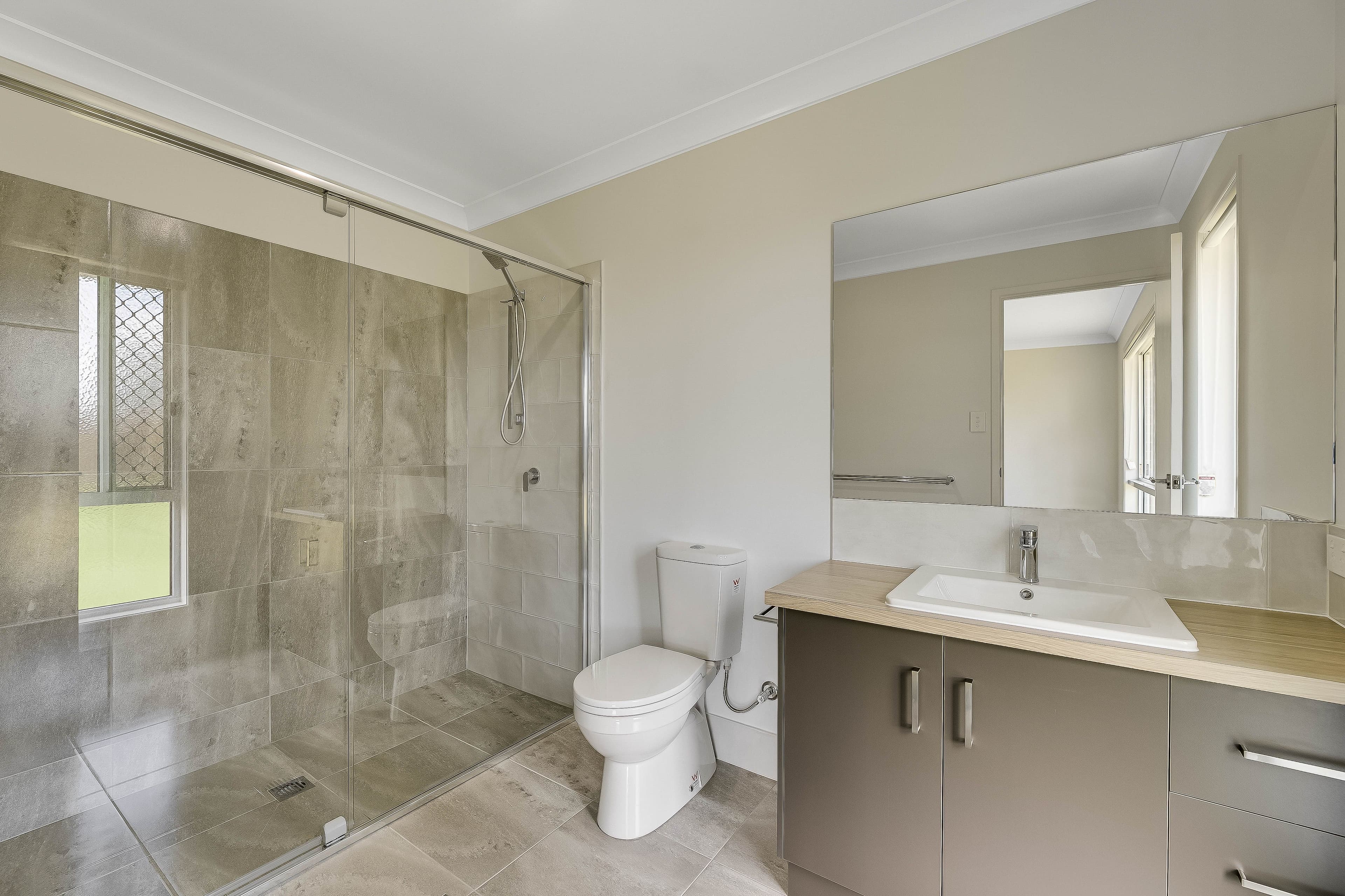 404 Mackenzie Street, Middle Ridge QLD 4350, Middle Ridge - Thumbnail 8