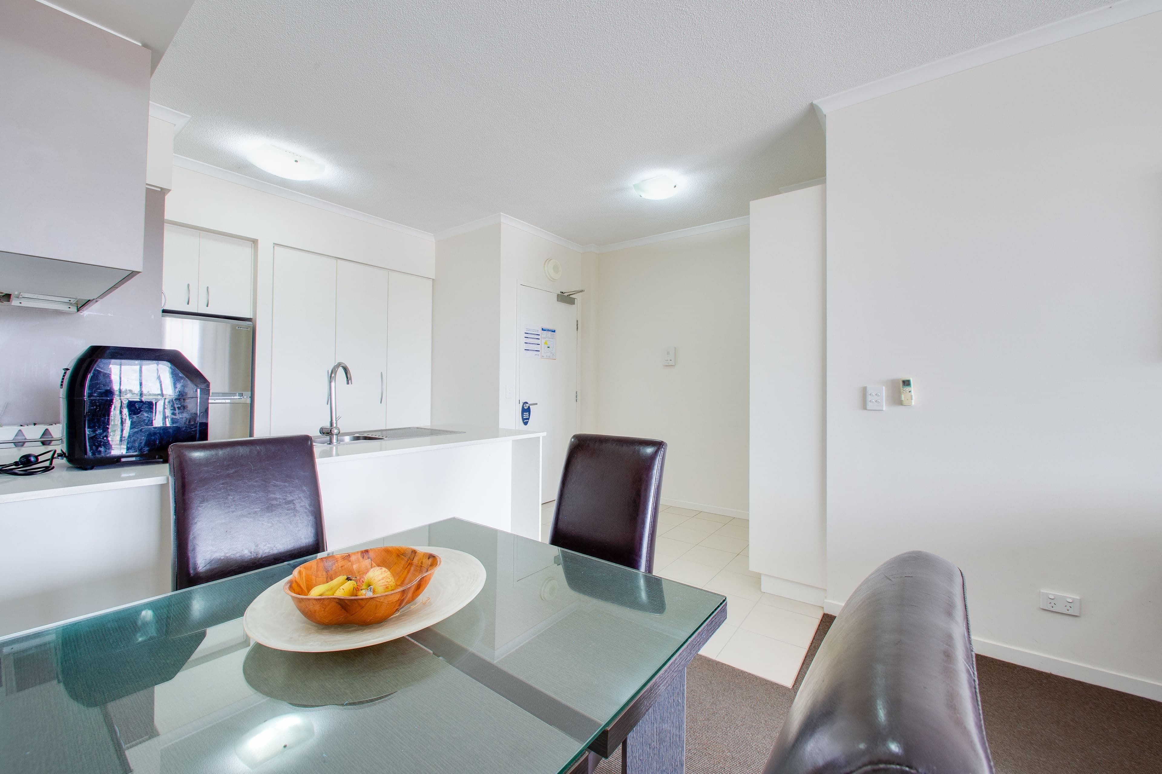 11 Ellenborough Street, Ipswich QLD 4305, Ipswich - Thumbnail 4