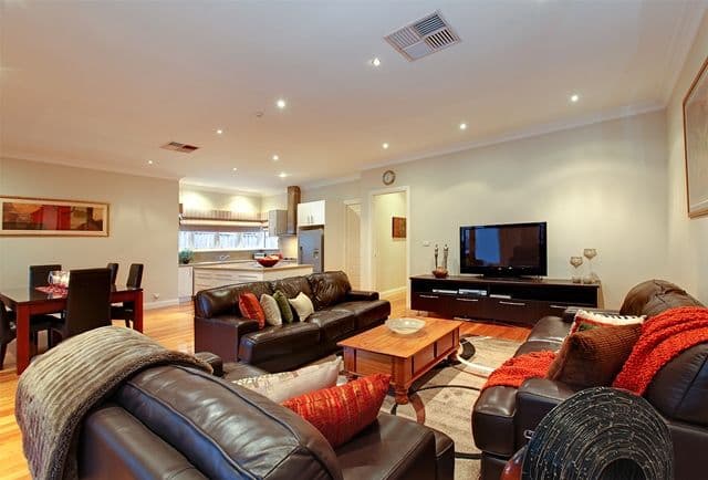 4 Powell Street, RESERVOIR VIC 3073, Reservoir - Thumbnail 5