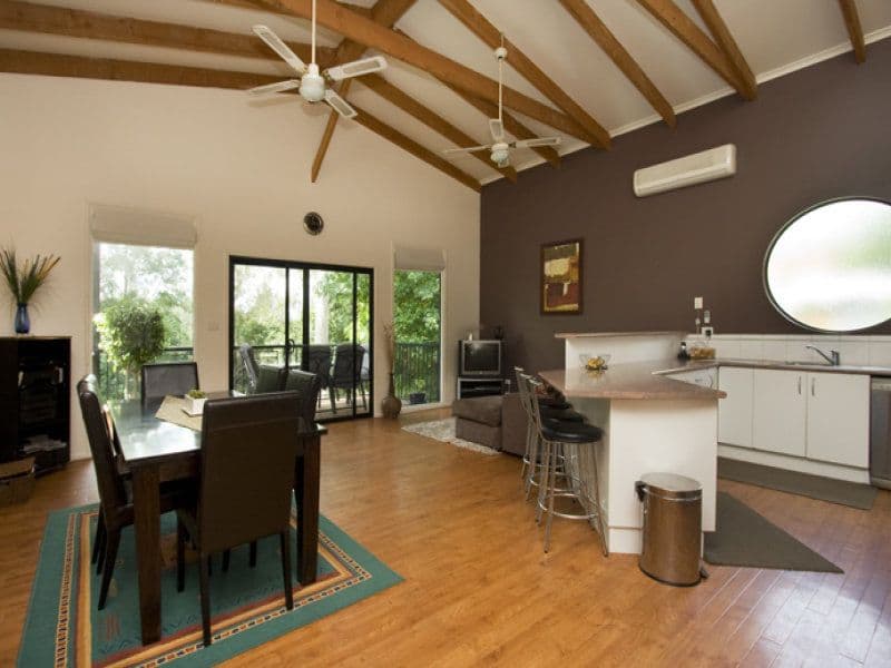 8 Harry Davies Drive, LOCKHART NSW 2656, Lockhart - Thumbnail 2