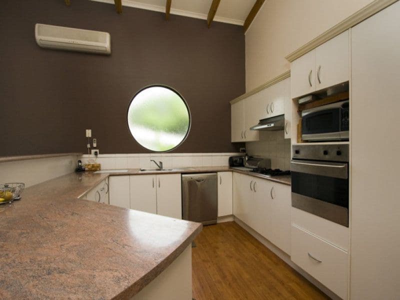 8 Harry Davies Drive, LOCKHART NSW 2656, Lockhart - Thumbnail 3