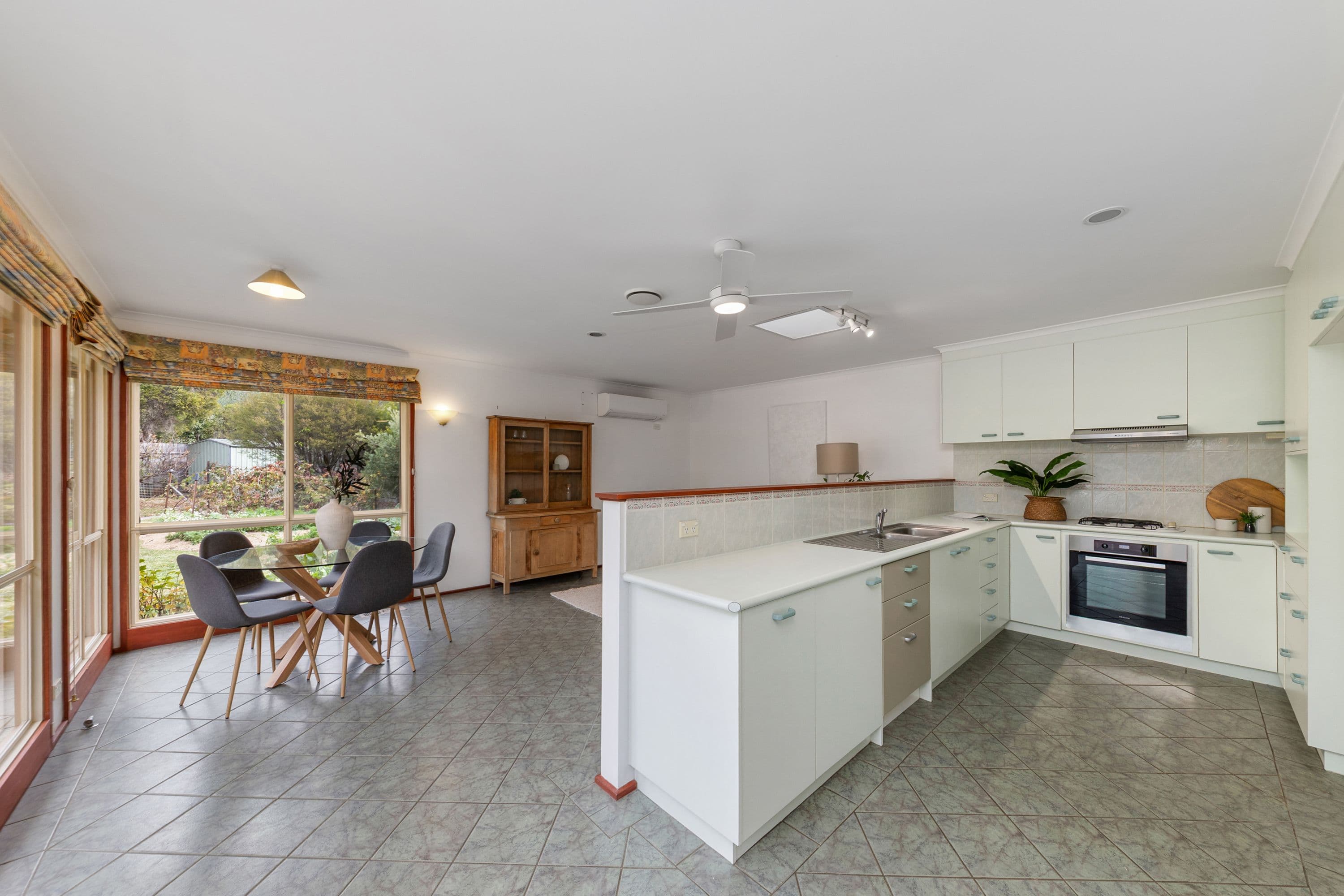 62 Southwell Street, Weetangera ACT 2614, Weetangera - Thumbnail 8