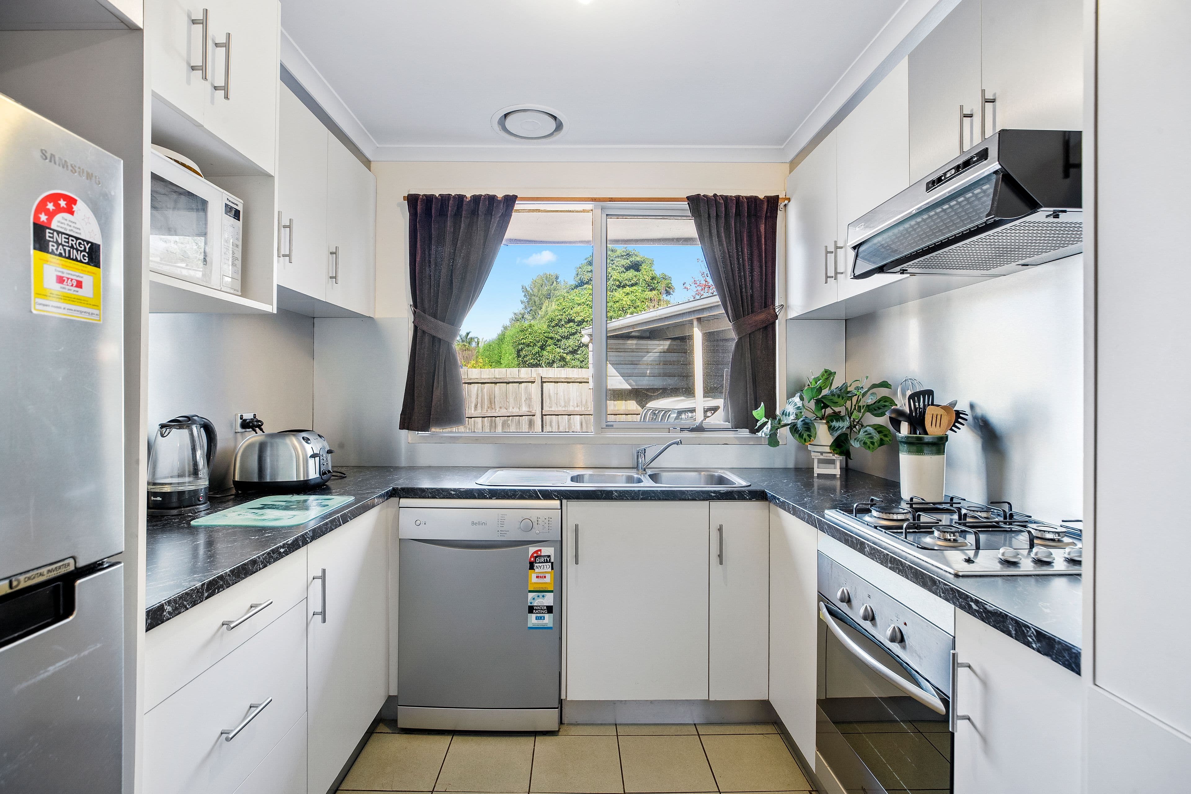 5 Elmore Court, Ferntree Gully VIC 3156, Ferntree Gully - Thumbnail 2
