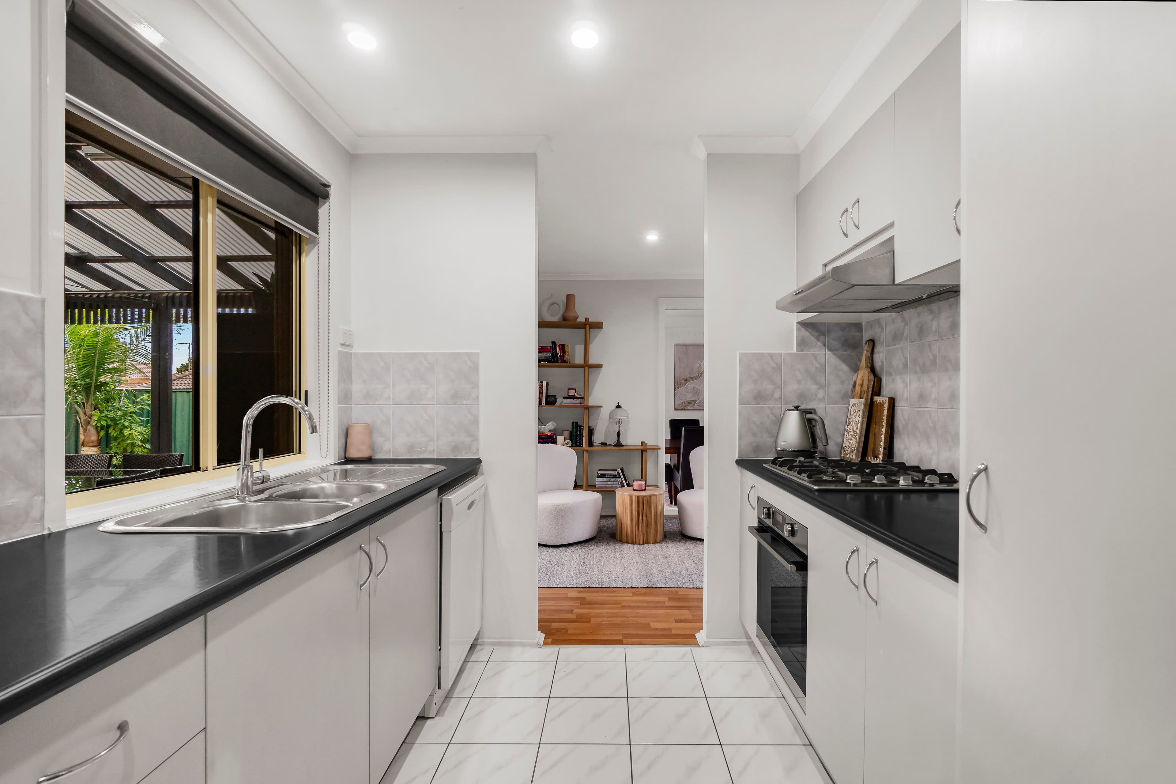 32 Parklands Drive, Thomastown VIC 3074, Thomastown - Thumbnail 2