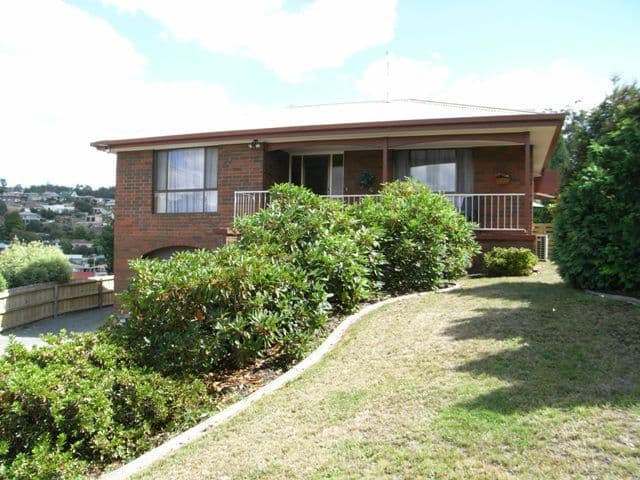 9 Glencoe Avenue, TREVALLYN TAS 7250, Trevallyn - Image 1