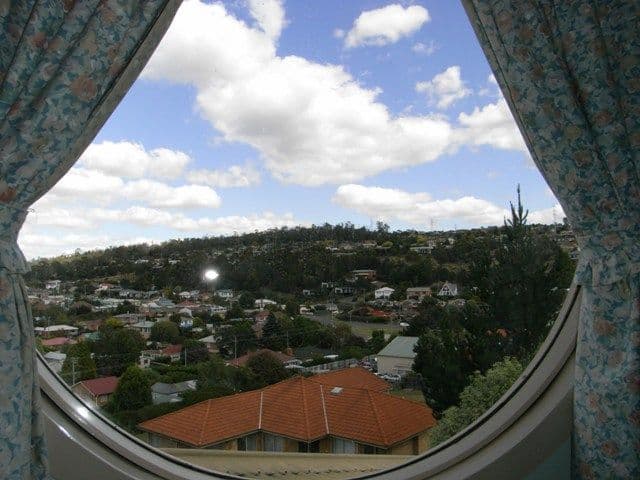 9 Glencoe Avenue, TREVALLYN TAS 7250, Trevallyn - Thumbnail 6