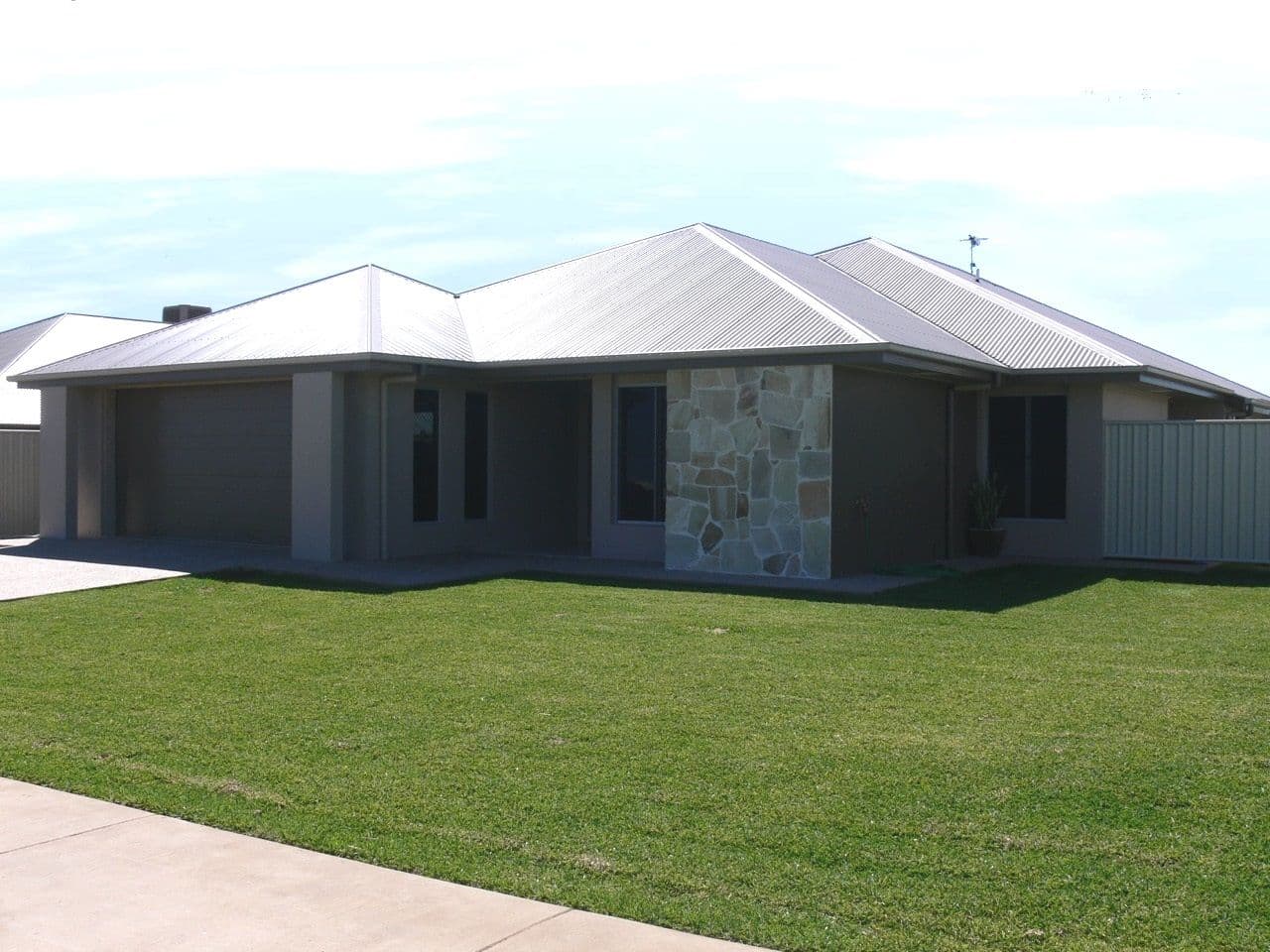 15 Saville Street, Emerald QLD 4720, Emerald - Image 1