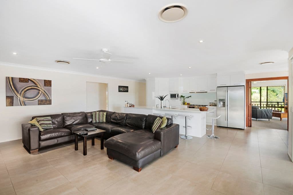 3 Gracilis Court, Elanora QLD 4221, Elanora - Thumbnail 5