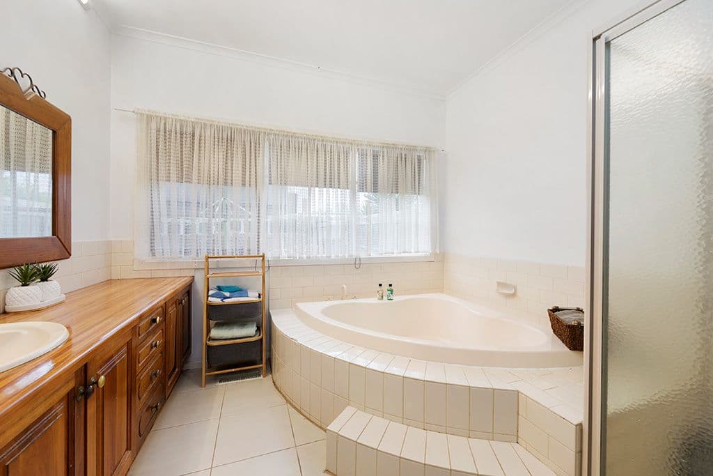 15 Barton Street, West Footscray VIC 3012, West Footscray - Thumbnail 6
