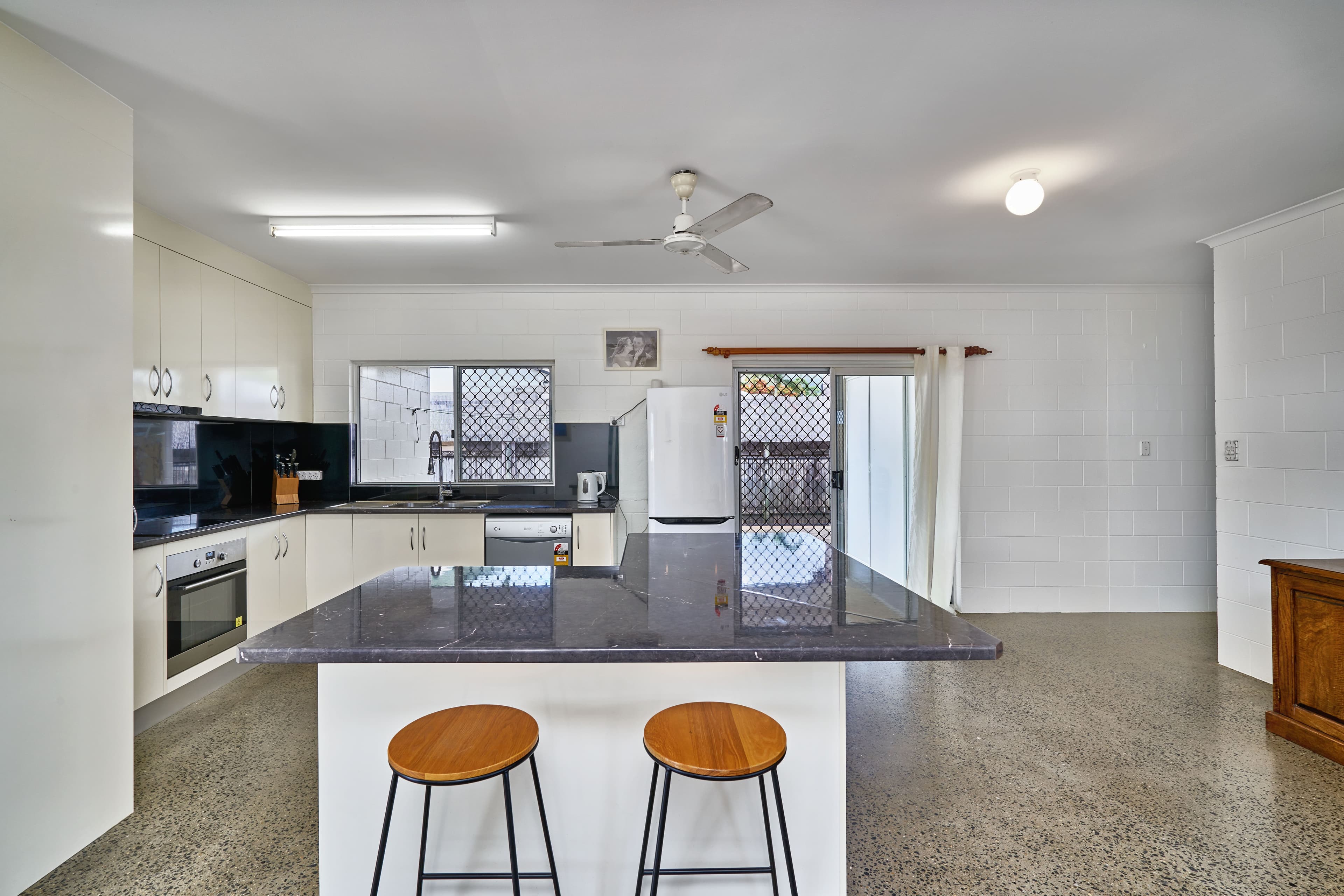 11 Hatfield Close, Gordonvale QLD 4865, Gordonvale - Thumbnail 2