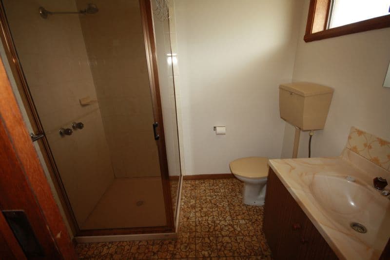 Unit 4, 9 Fraser Street, ROCHESTER VIC 3561, Rochester - Thumbnail 3