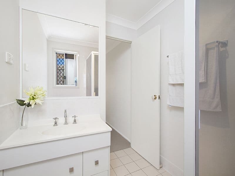 31 Hinchcliffe Street, Tanah Merah QLD 4128, Tanah Merah - Thumbnail 8