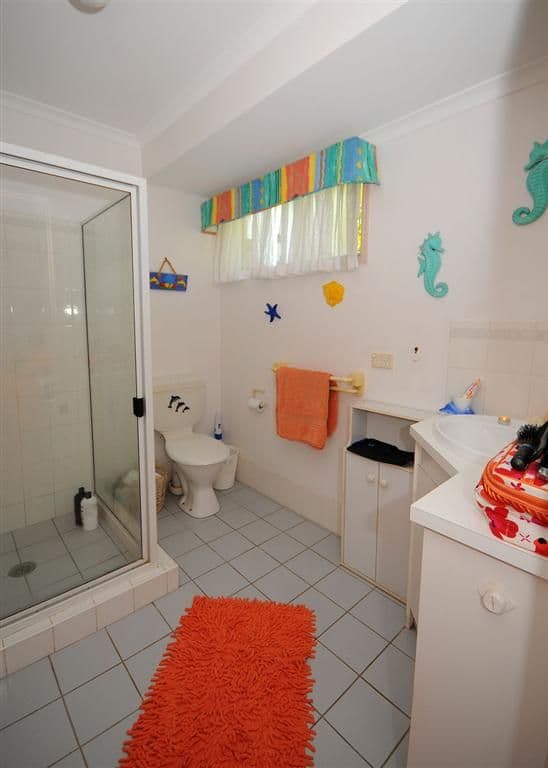 6 Georgia Court, TORQUAY QLD 4655, Torquay - Thumbnail 6