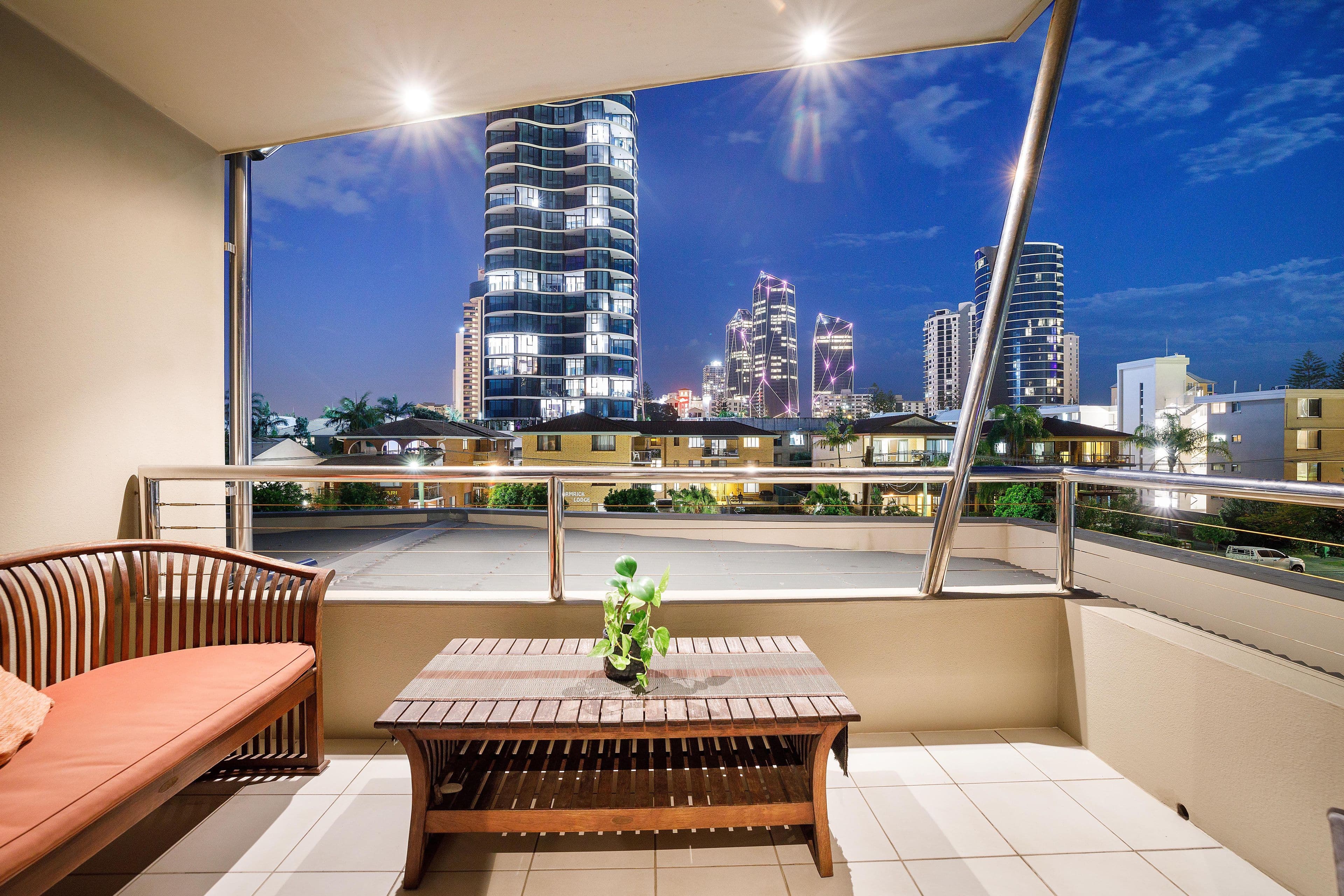 28 Armrick Avenue, Broadbeach QLD 4218, Broadbeach - Thumbnail 8