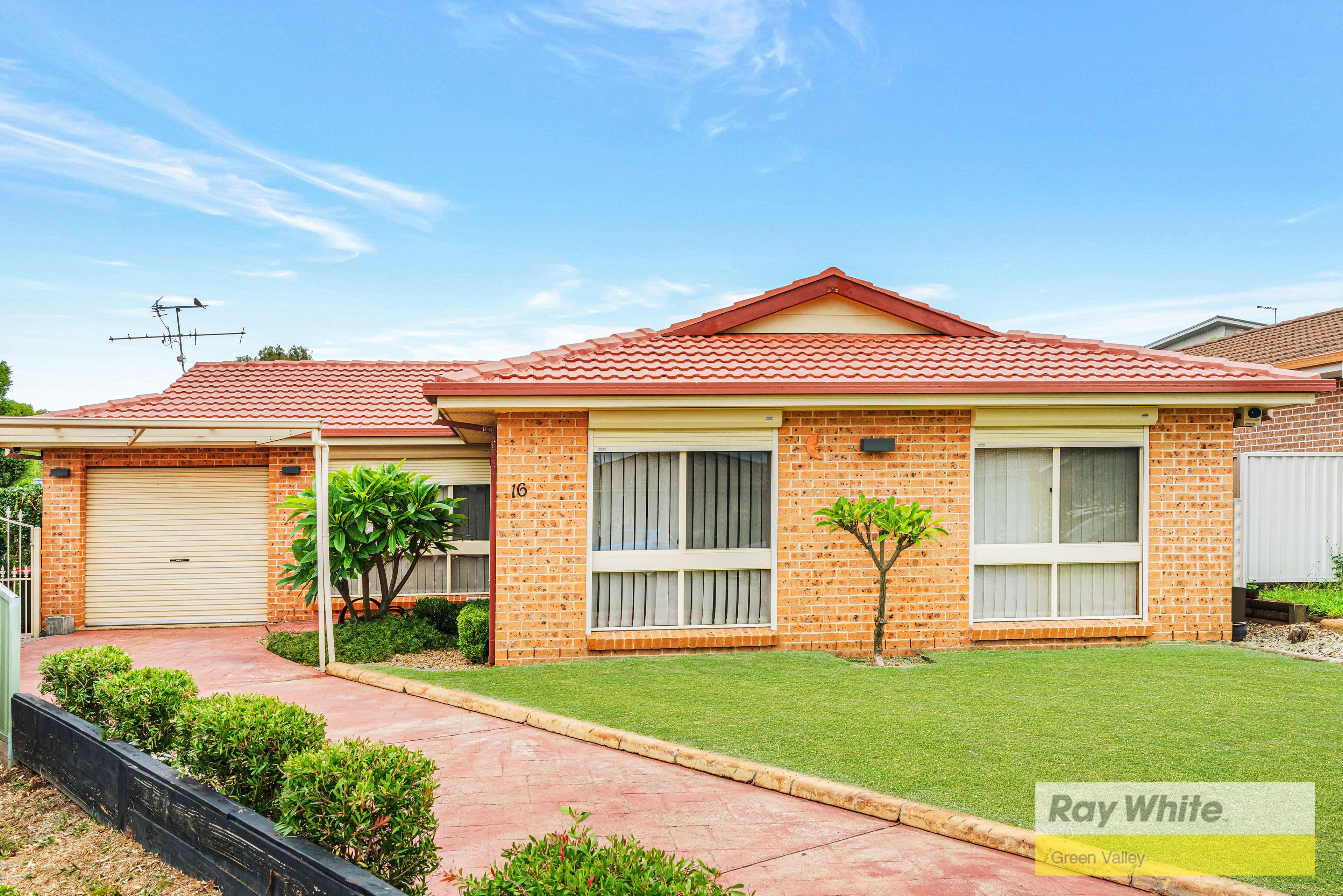 16 Cygnet Avenue, Green Valley NSW 2168, Green Valley - Thumbnail 2