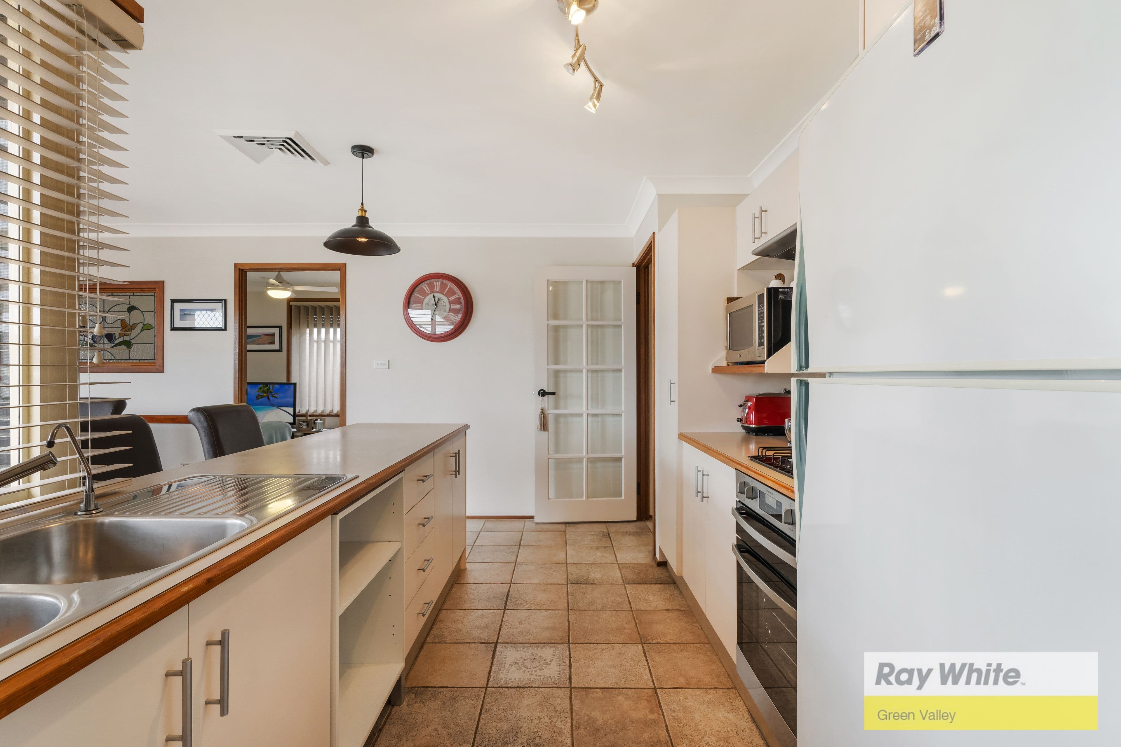 16 Cygnet Avenue, Green Valley NSW 2168, Green Valley - Thumbnail 6